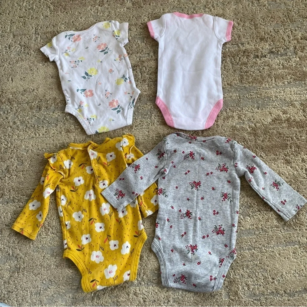 Carter’s 3 Month Baby Girl Bundle of Onesies Floral Cotton Snap Closure